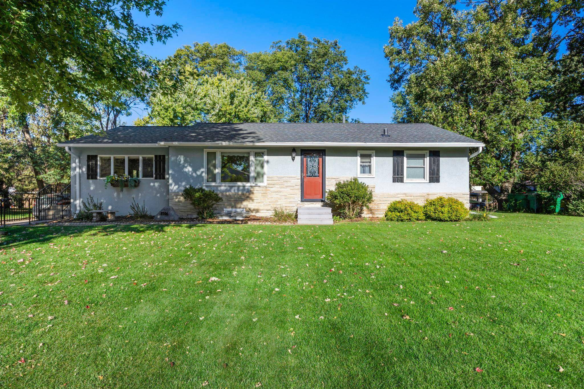 9706 Foley BLVD NW, Coon Rapids, MN 55433