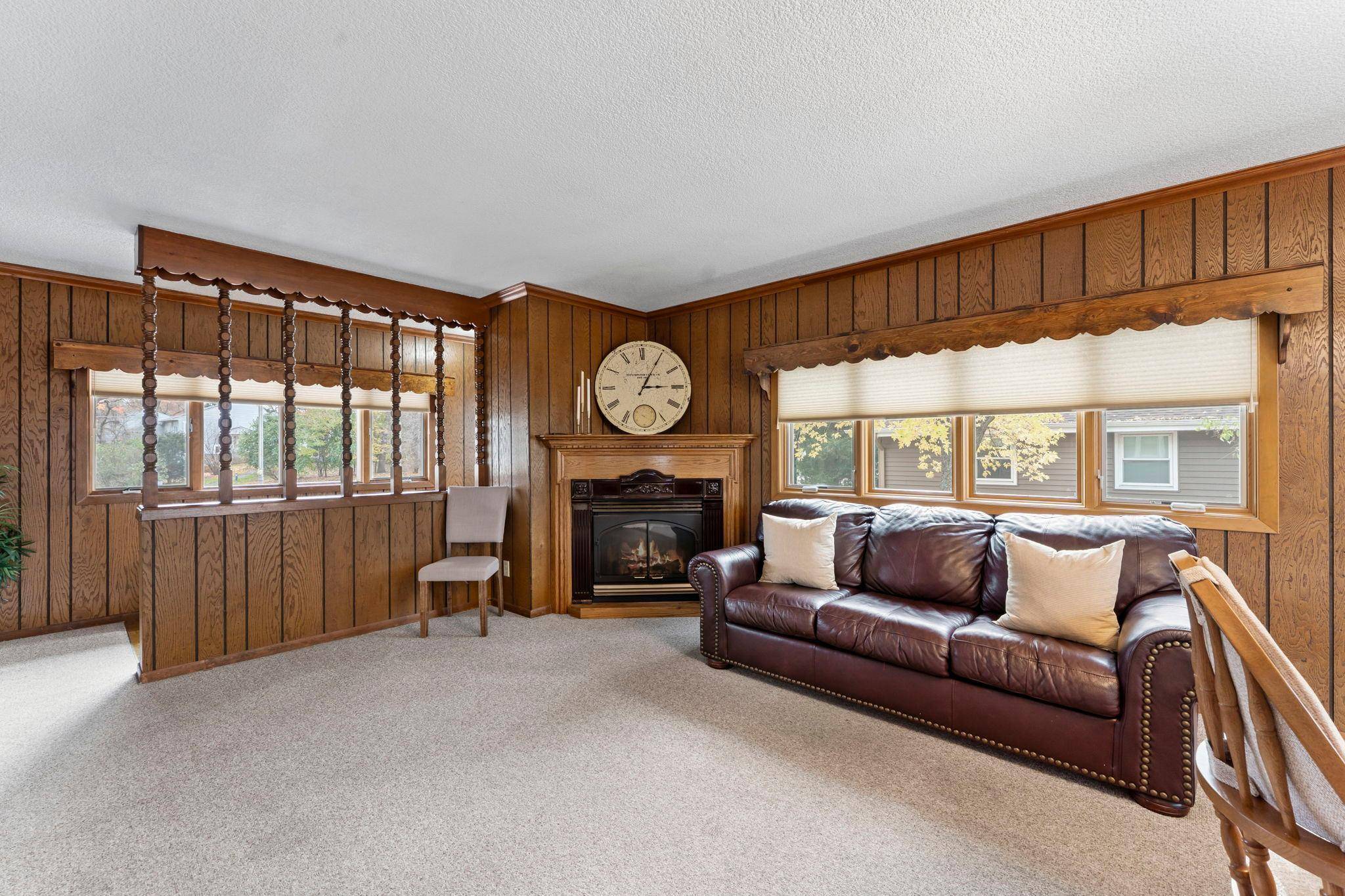 9706 Foley BLVD NW, Coon Rapids, MN 55433