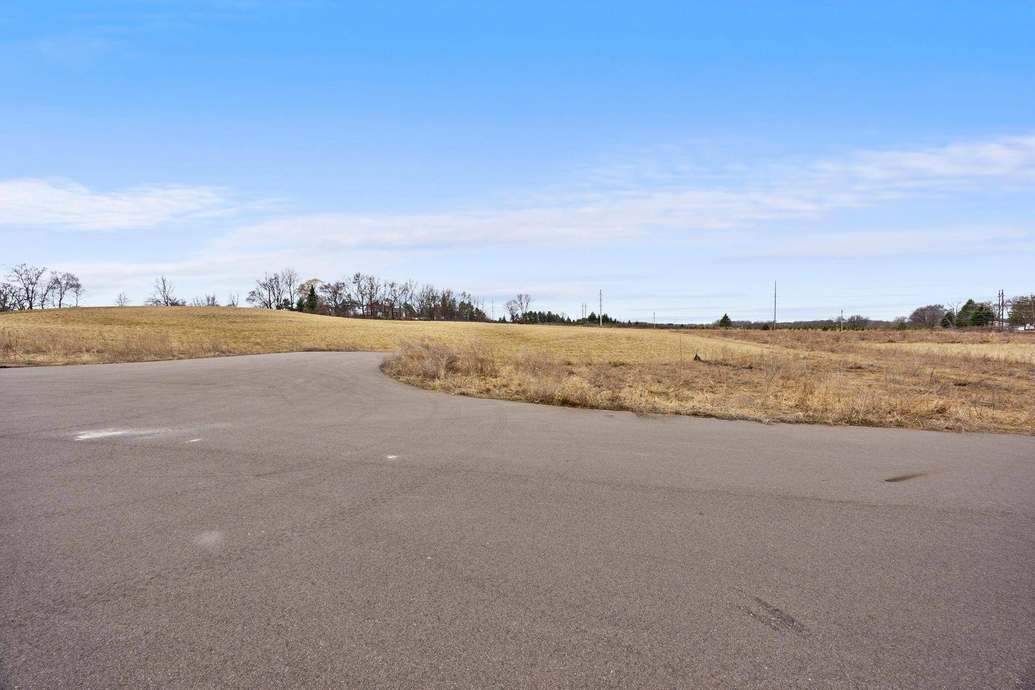 23804 Hall DR, Lakeville, MN 55044
