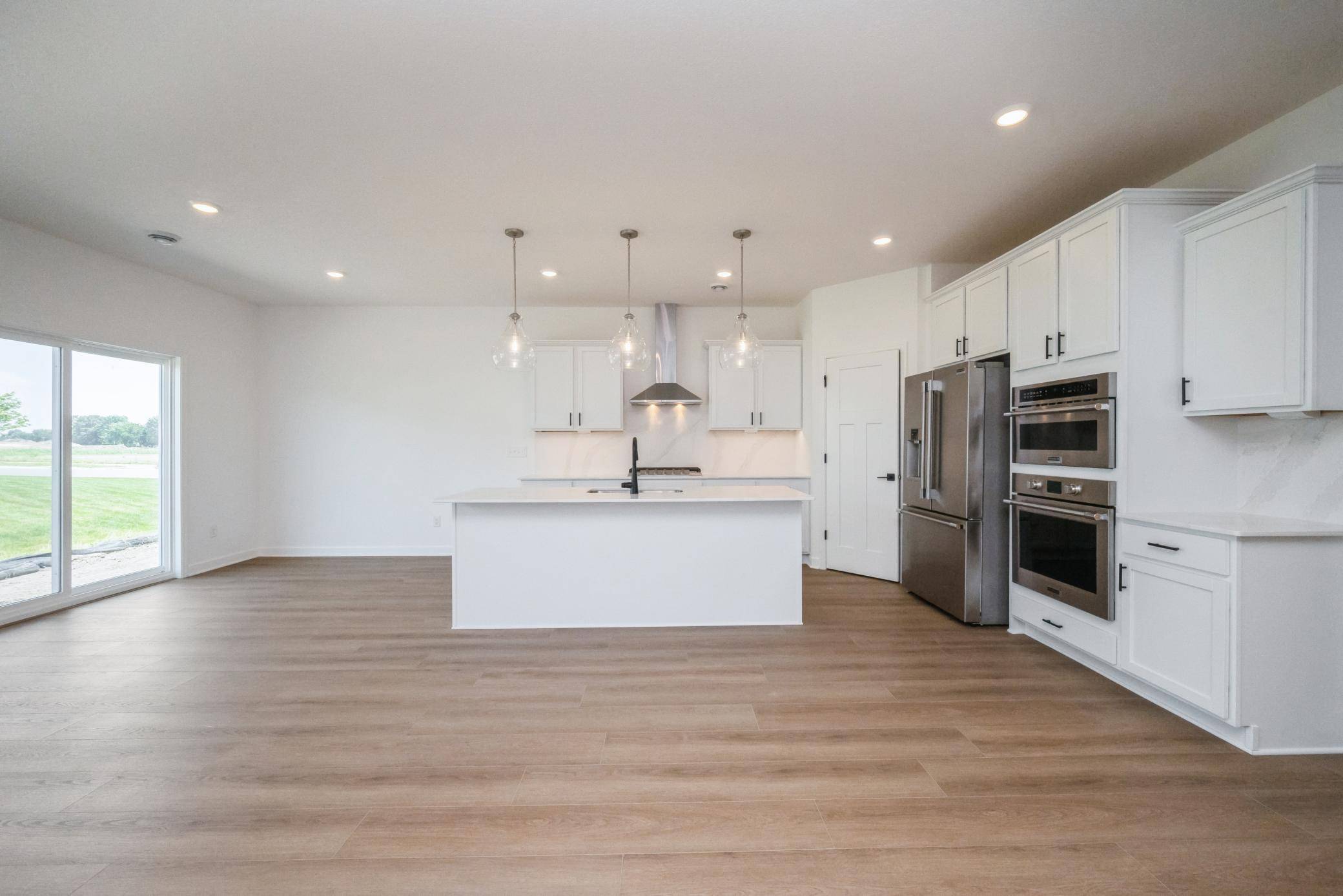 825 152nd AVE NW, Andover, MN 55304