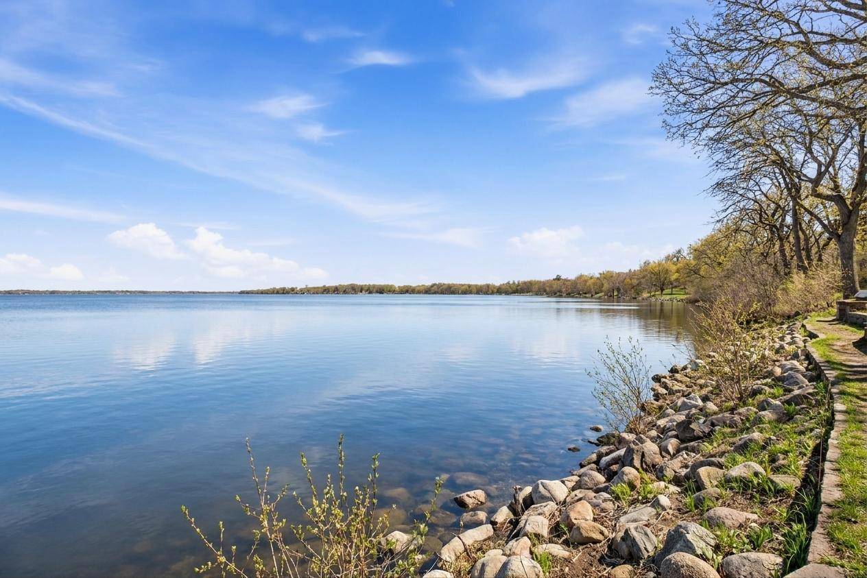 7711 N Shore DR, Spicer, MN 56288