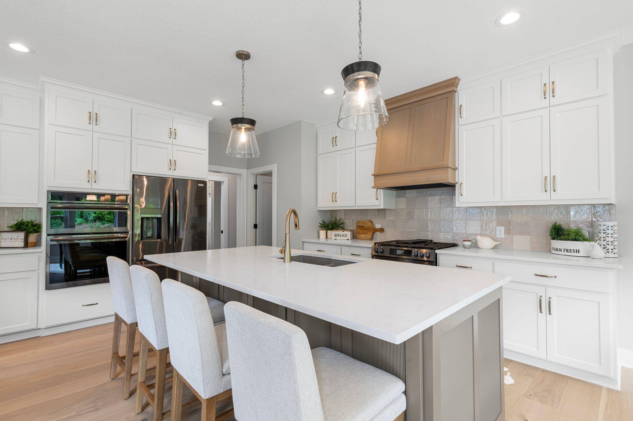 23858 Hall Dr, Lakeville, MN 55044