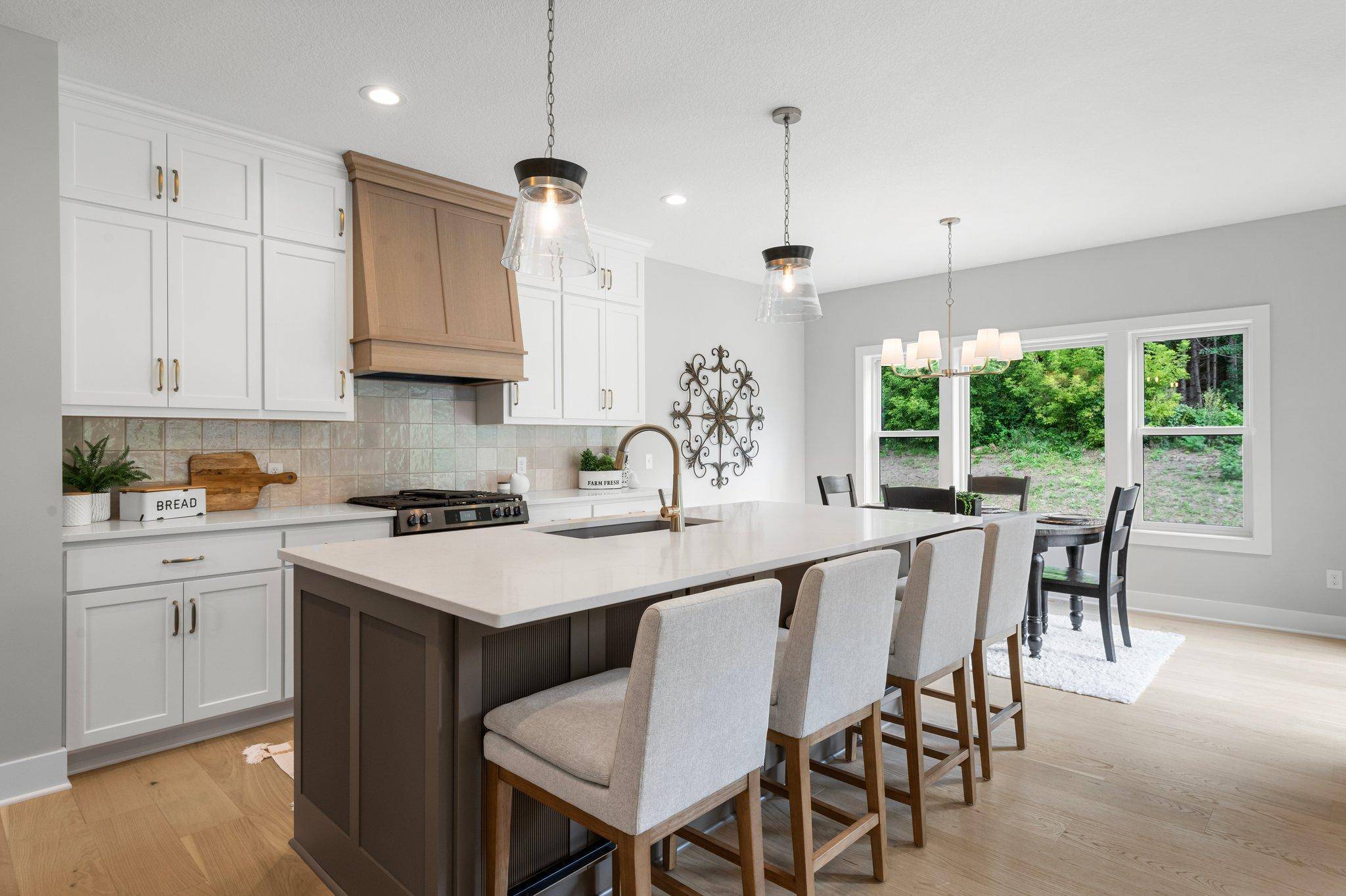 23858 Hall Dr, Lakeville, MN 55044