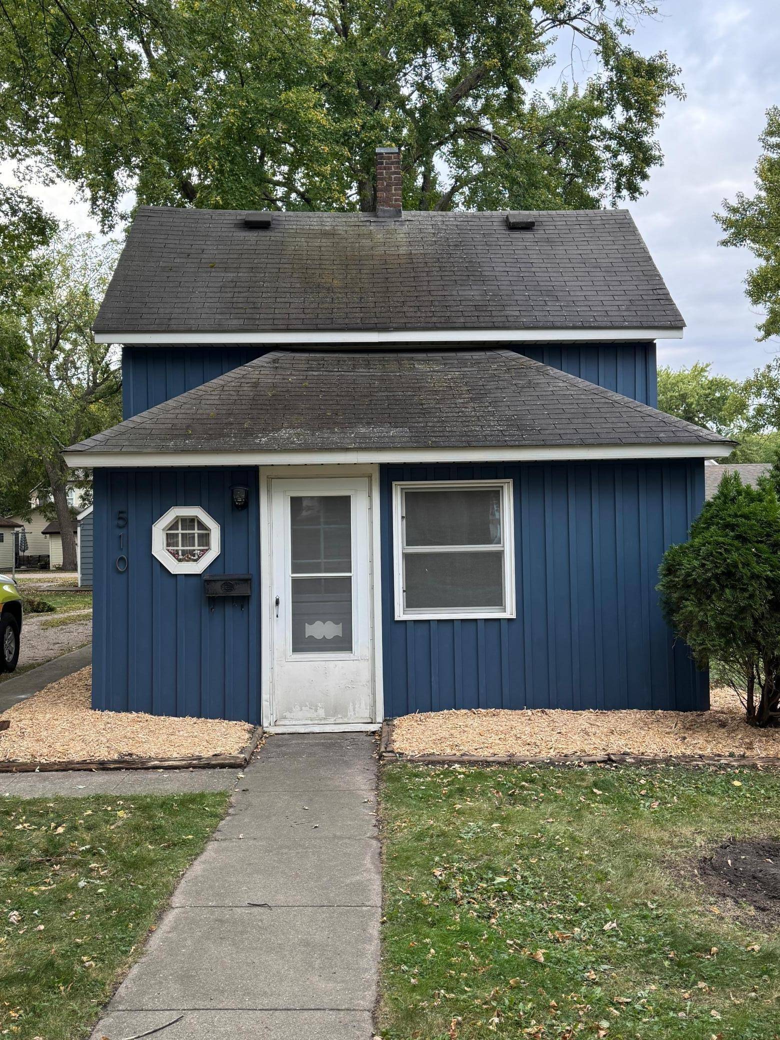 510 Monroe ST SE, Hutchinson, MN 55350