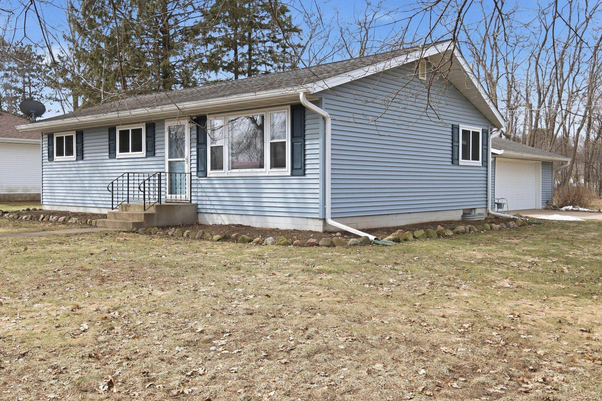 117 16th ST NE, Menomonie, WI 54751