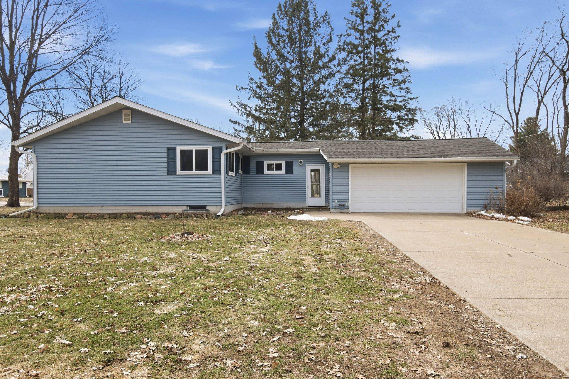 117 16th ST NE, Menomonie, WI 54751