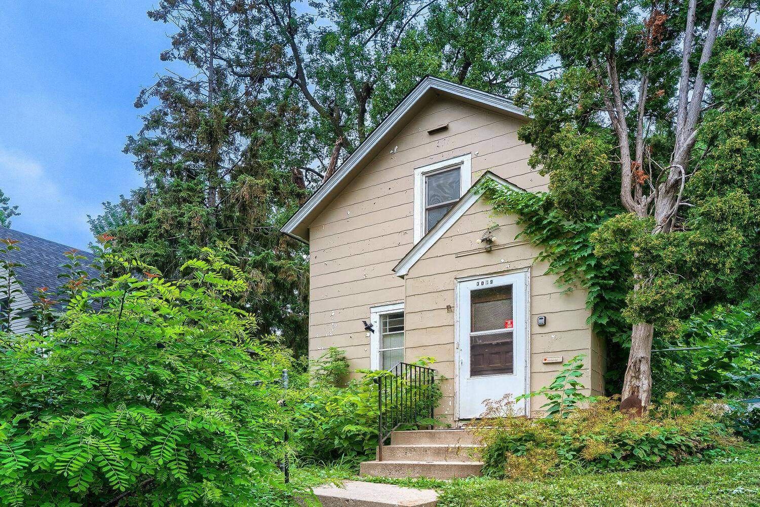 3019 Upton AVE N, Minneapolis, MN 55411