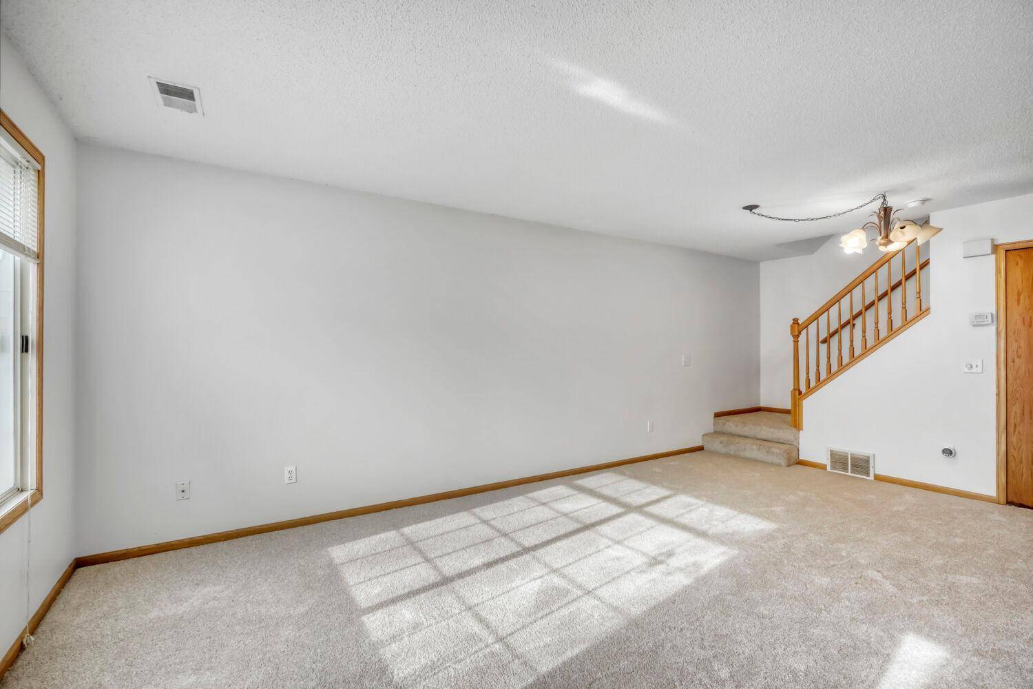 2017 Southcross DR W #707, Burnsville, MN 55306