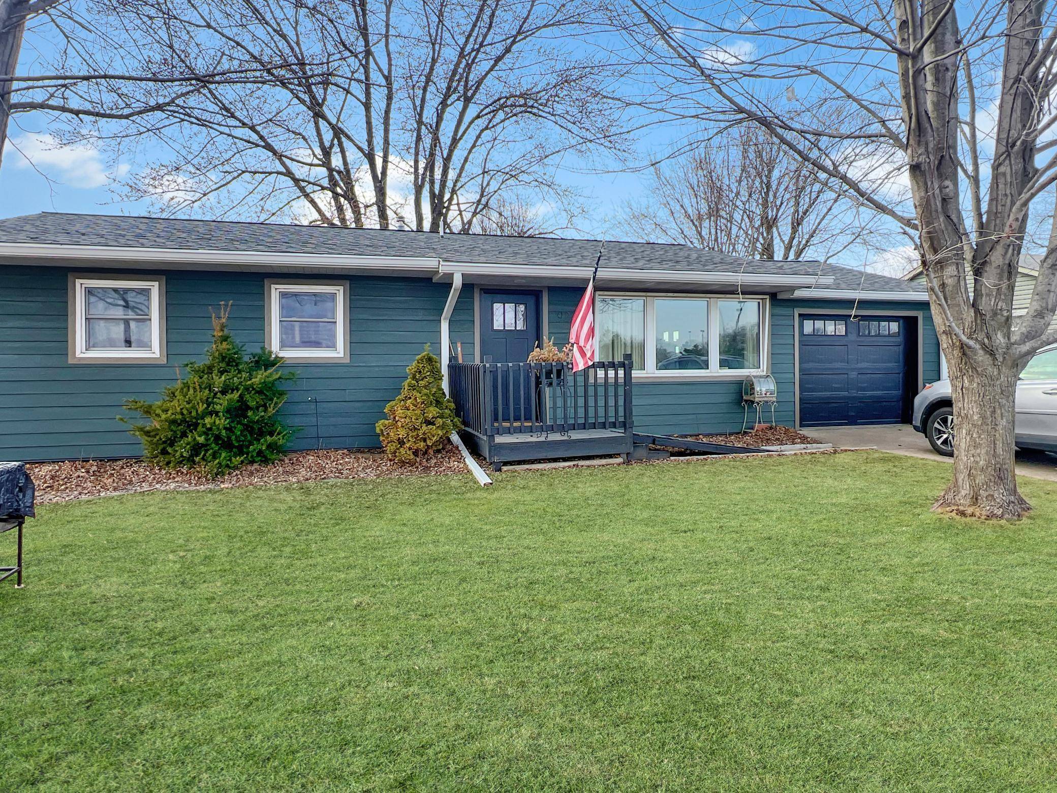 922 S State ST, Fairmont, MN 56031