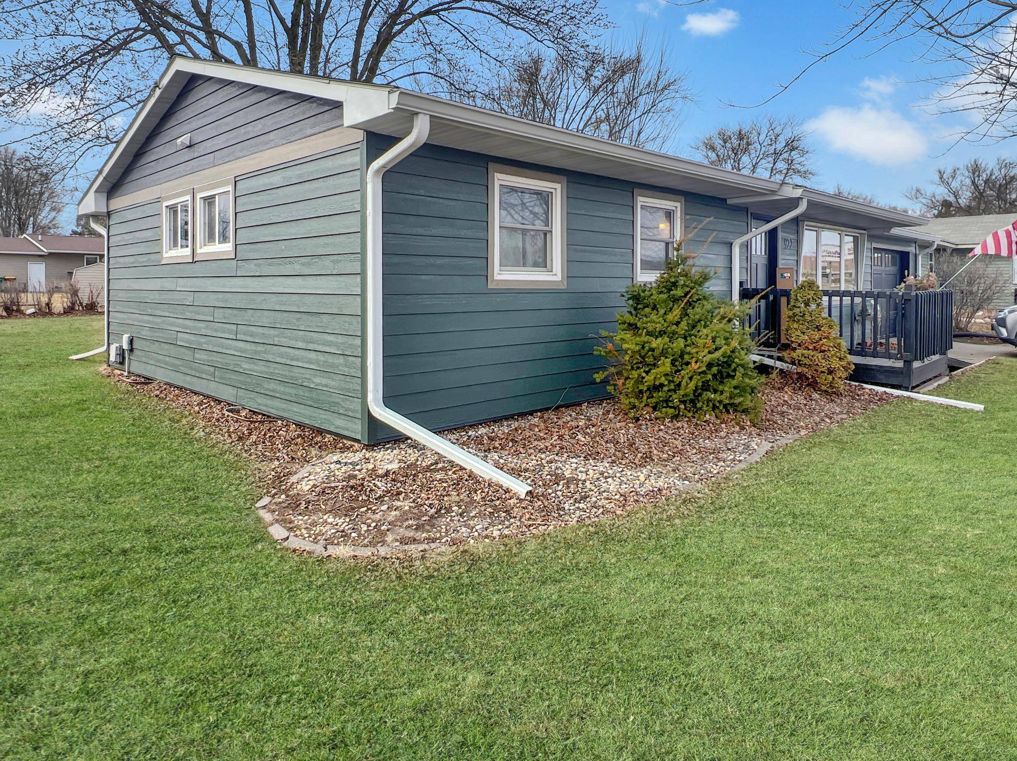 922 S State ST, Fairmont, MN 56031