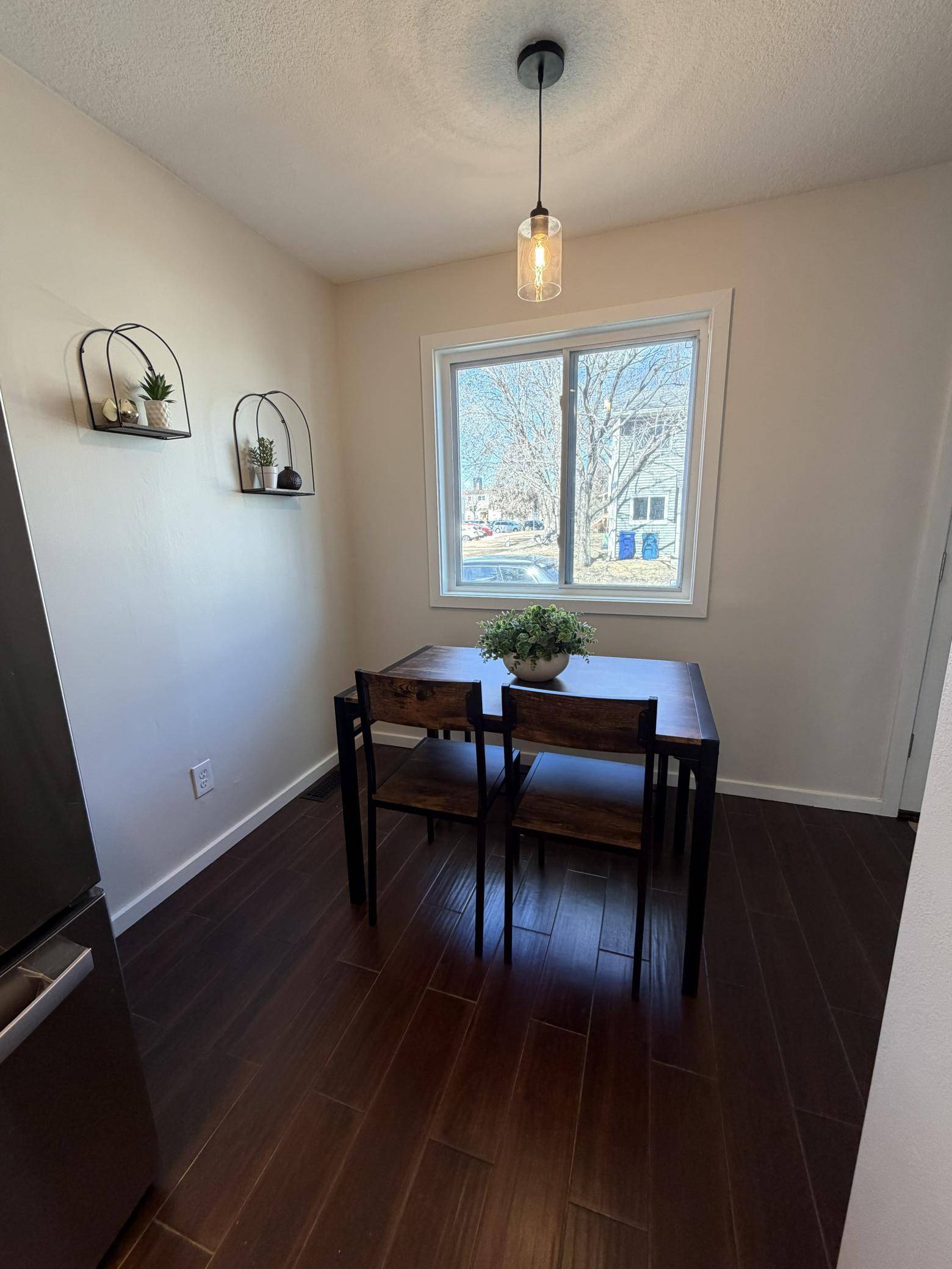 410 Livingston AVE, Saint Paul, MN 55107