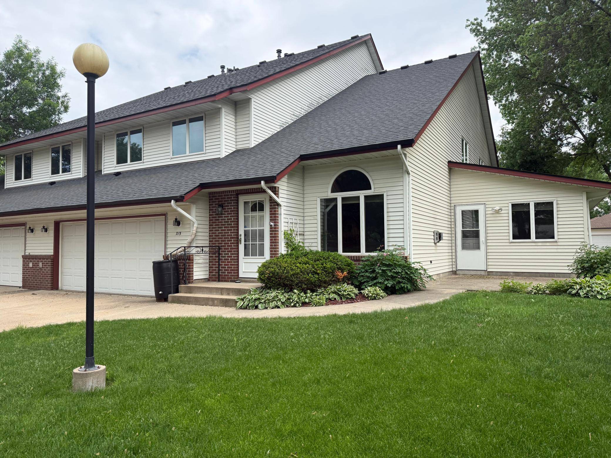 715 1st ST SE, New Prague, MN 56071