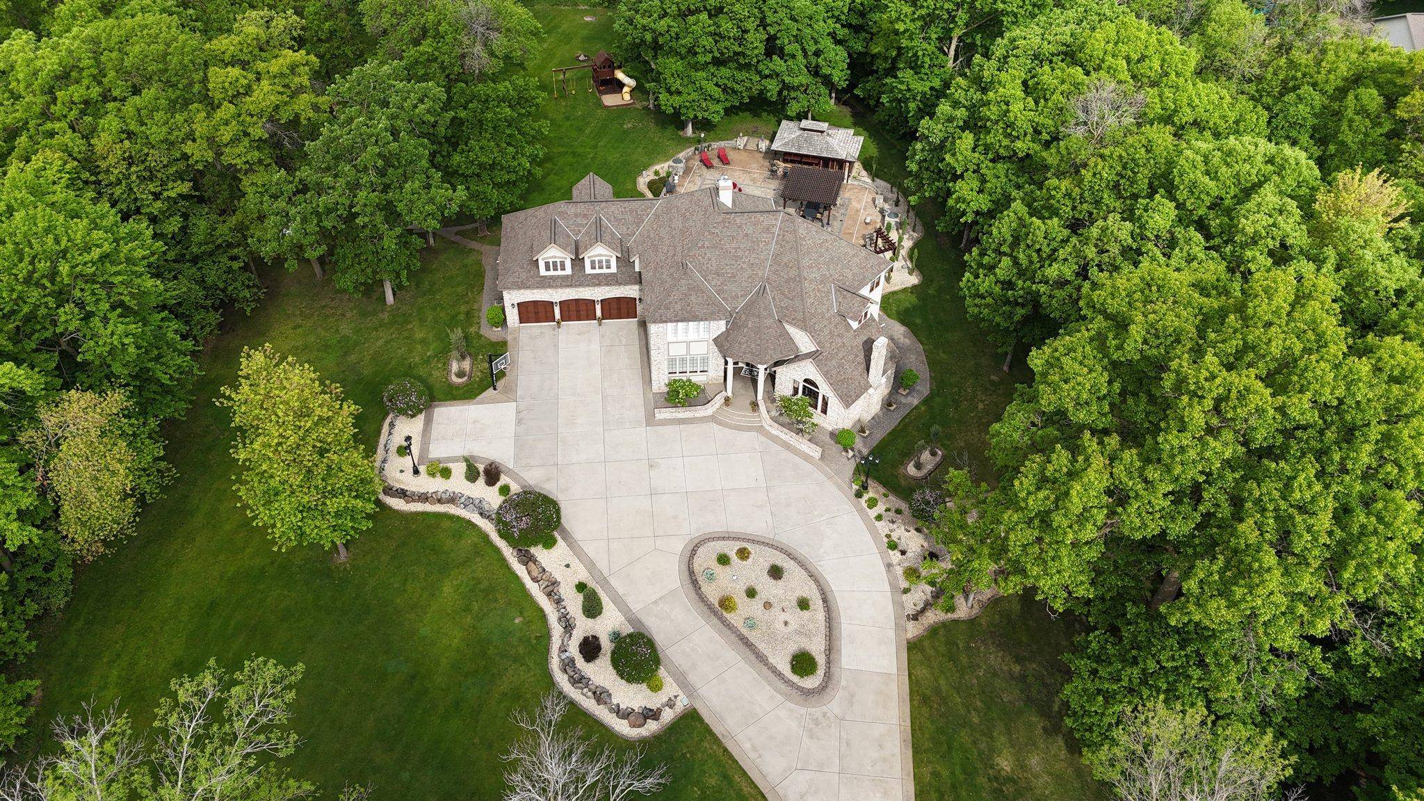 22905 Grovewood LN, Cold Spring, MN 56320