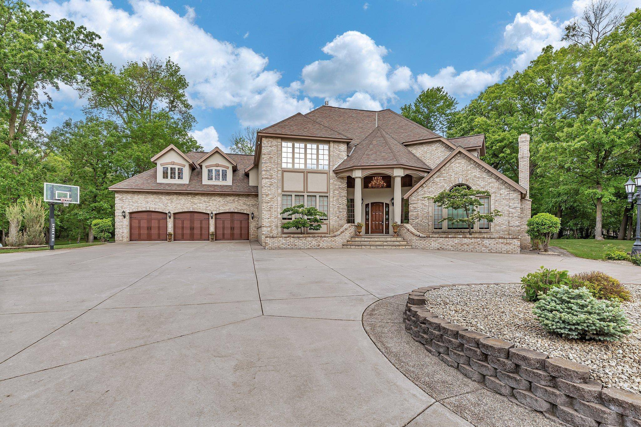 22905 Grovewood LN, Cold Spring, MN 56320