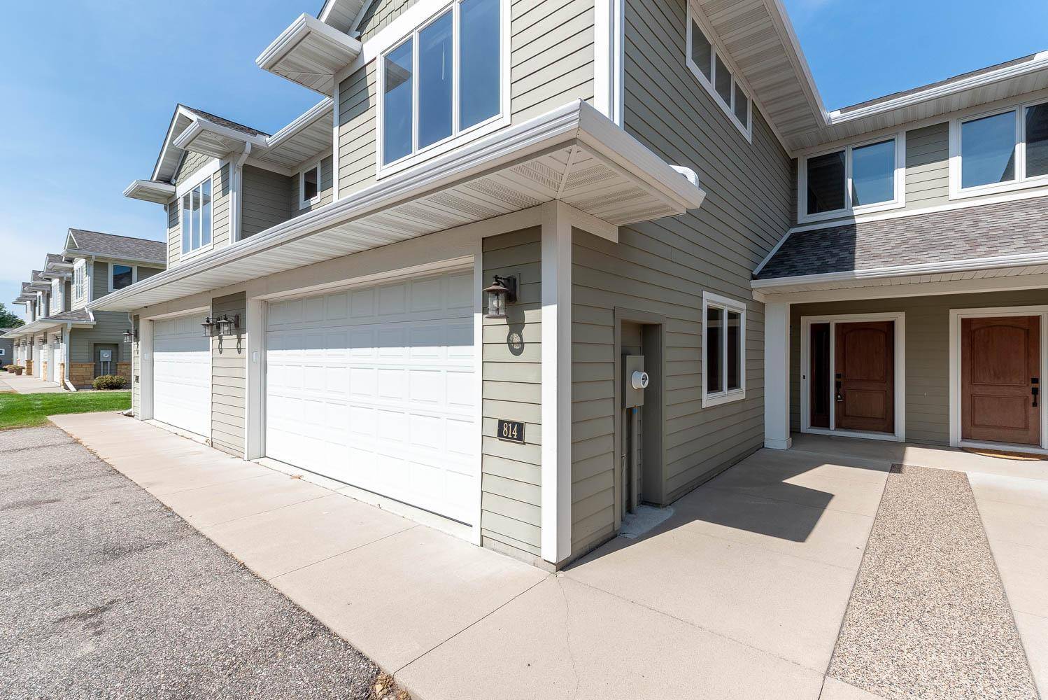 814 Pinnacle PATH, Mankato, MN 56001