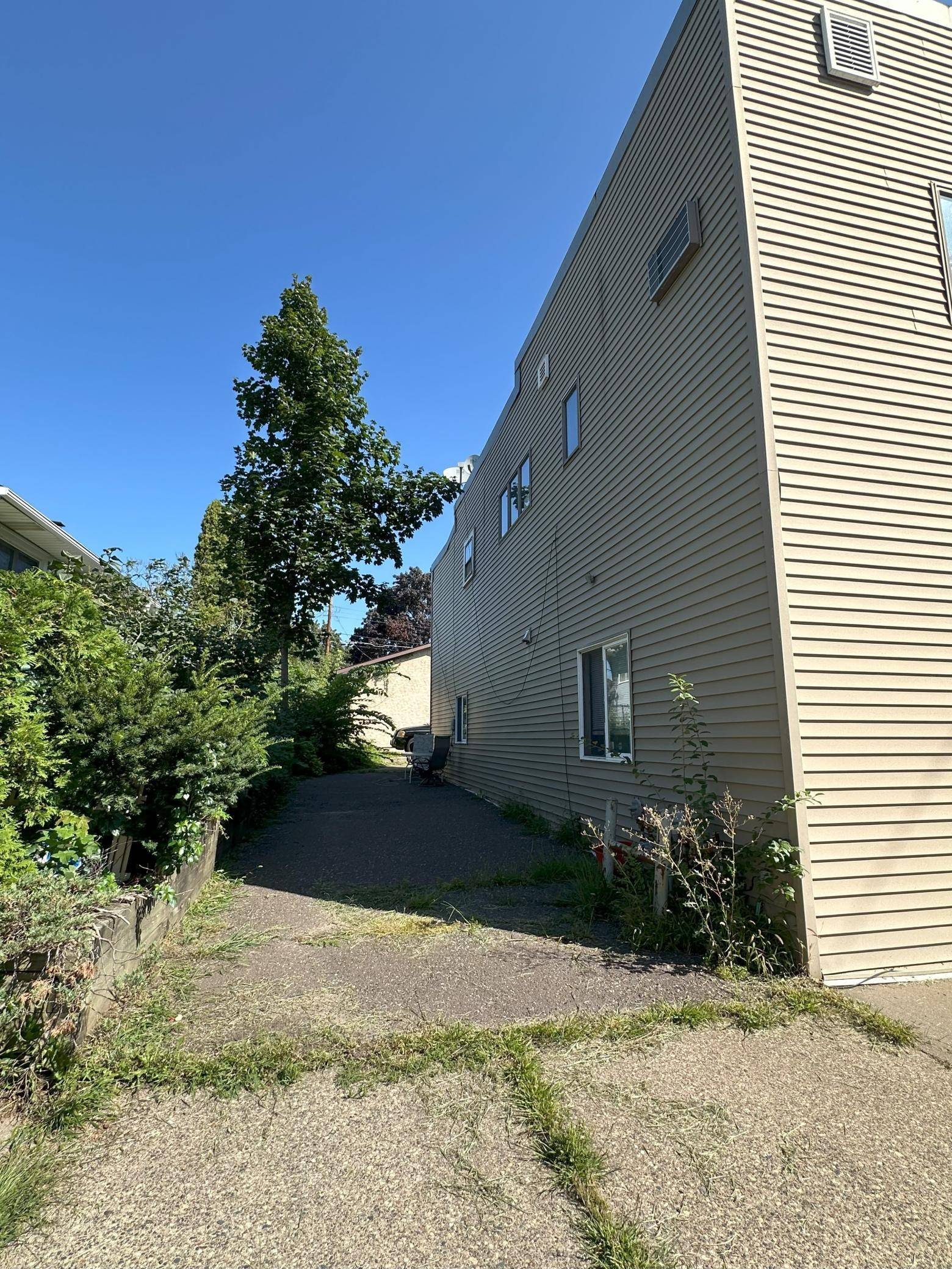 1237 5th ST E, Saint Paul, MN 55106