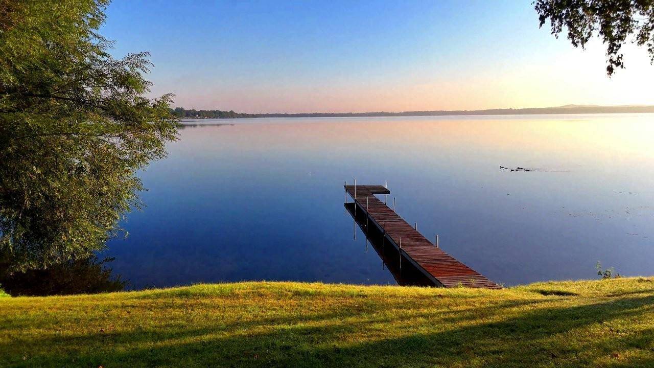 604 S Shore DR, Detroit Lakes, MN 56501