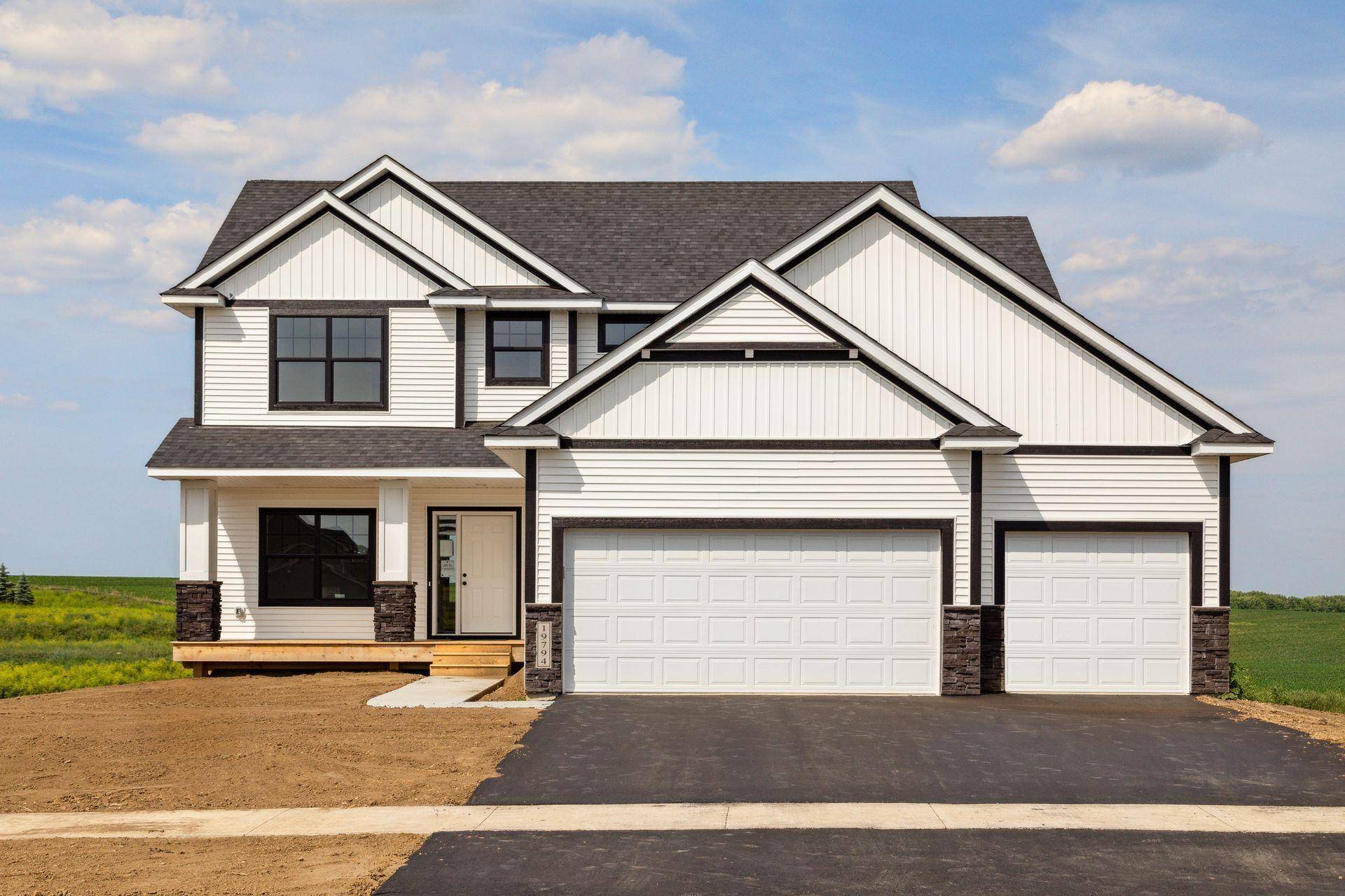 6534 157th ST, Savage, MN 55378