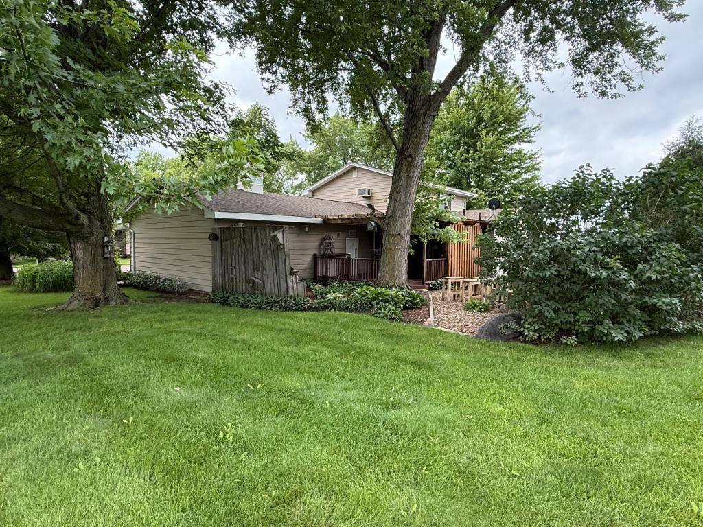 1134 10th ST, Westbrook, MN 56183