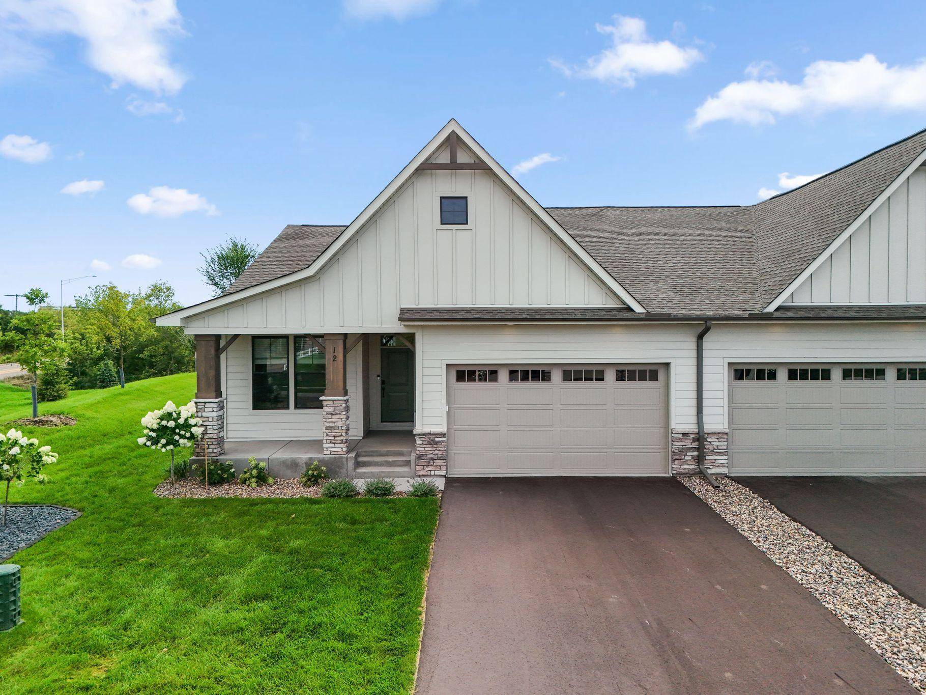 12 Palomino CT, Hudson, WI 54016