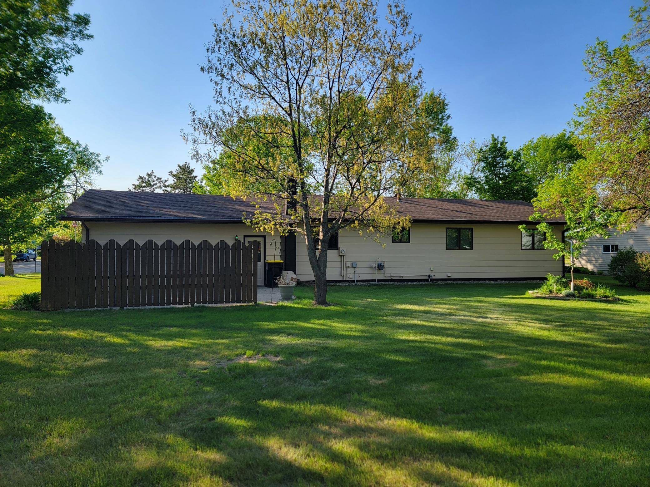 612 5th AVE SW, Perham, MN 56573