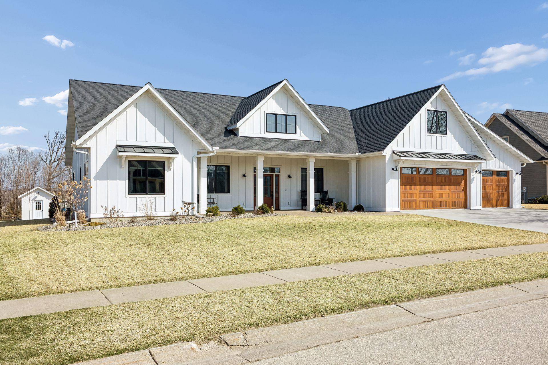 918 Hidden Meadow LN, Lake City, MN 55041