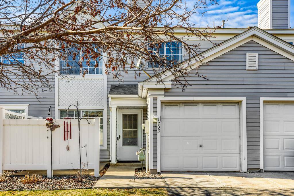 12240 Killdeer ST NW #1203NW, Coon Rapids, MN 55448