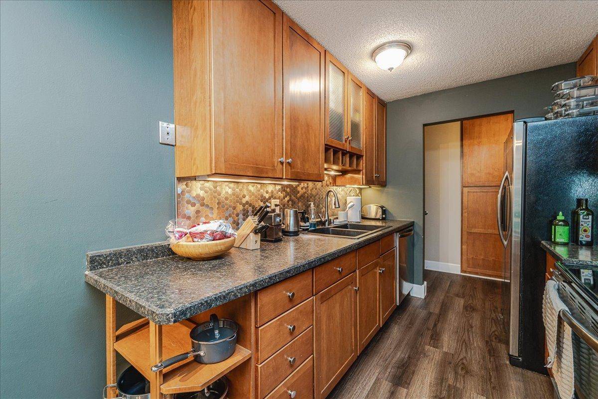 4524 Cedar Lake RD S #3, Saint Louis Park, MN 55416