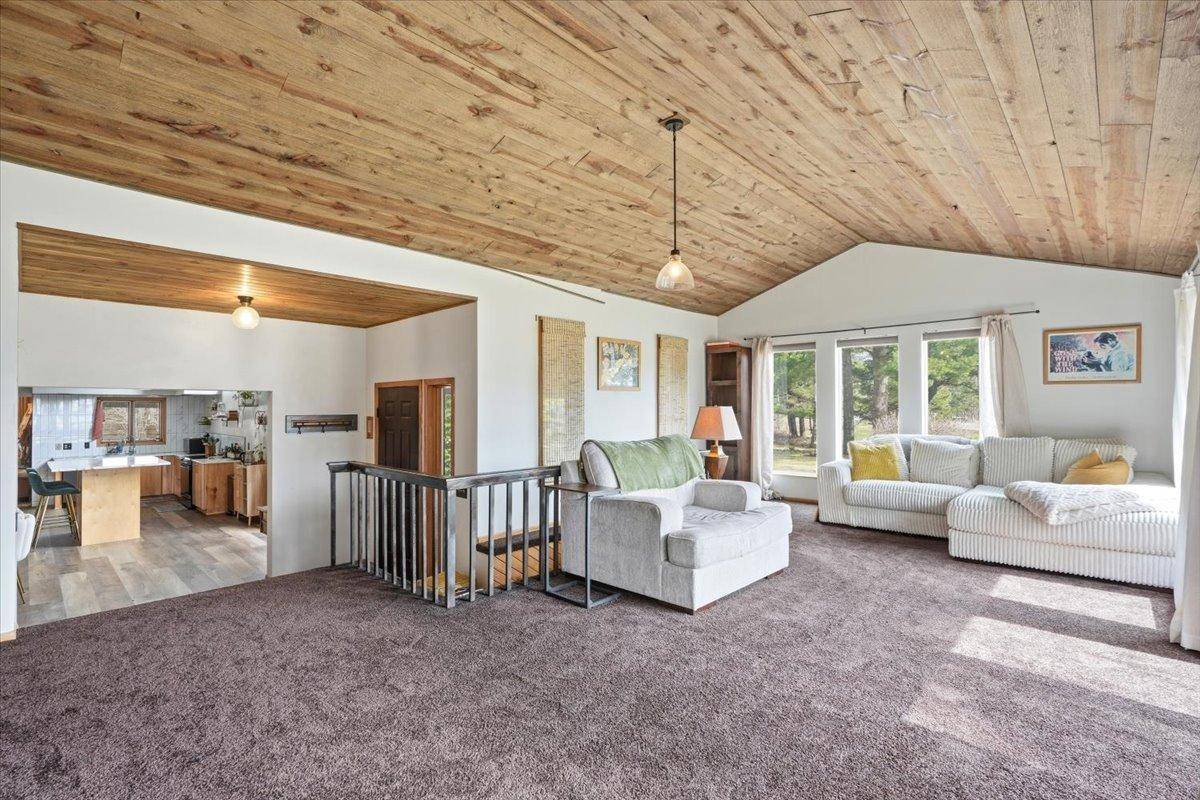 2124 12 1/4 AVE, Cameron, WI 54822