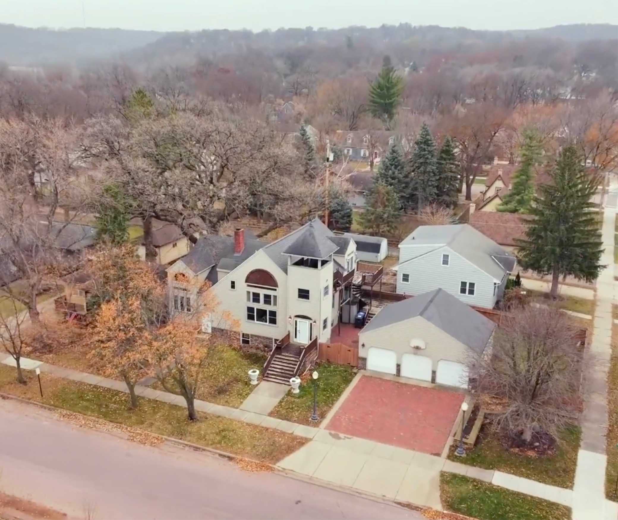 227 W 5th ST, Mankato, MN 56001