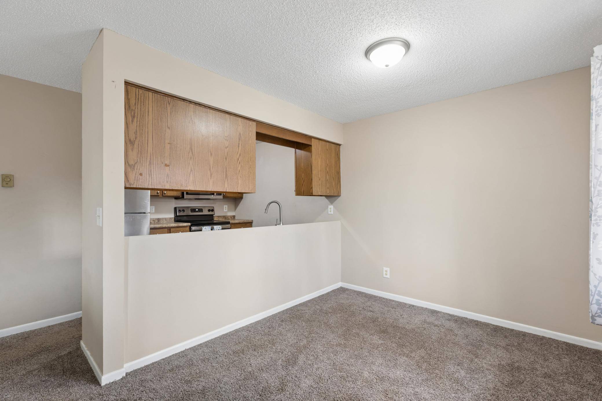 3 Somerset DR, Waconia, MN 55387