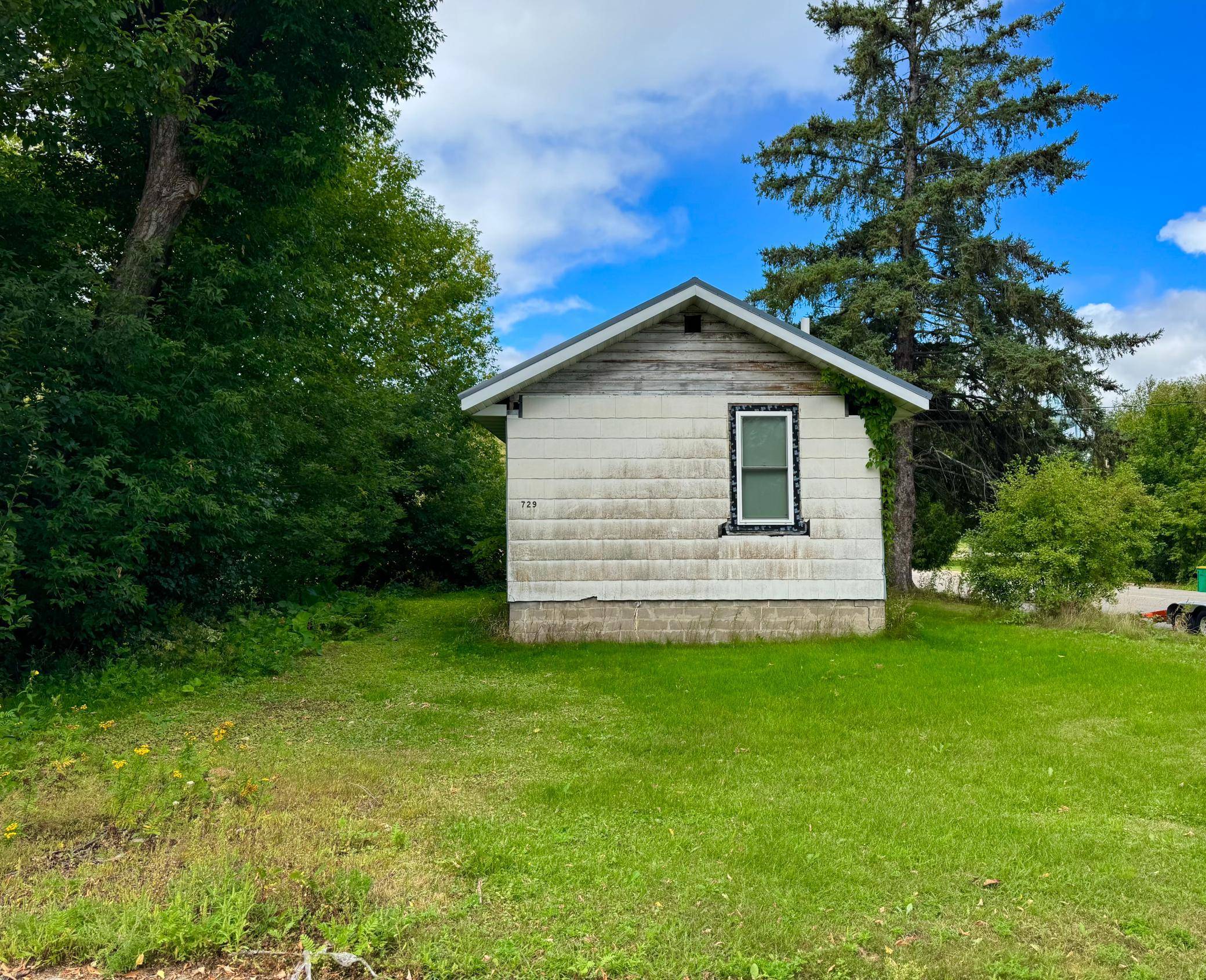 729 NW 3rd AVE, Grand Rapids, MN 55744