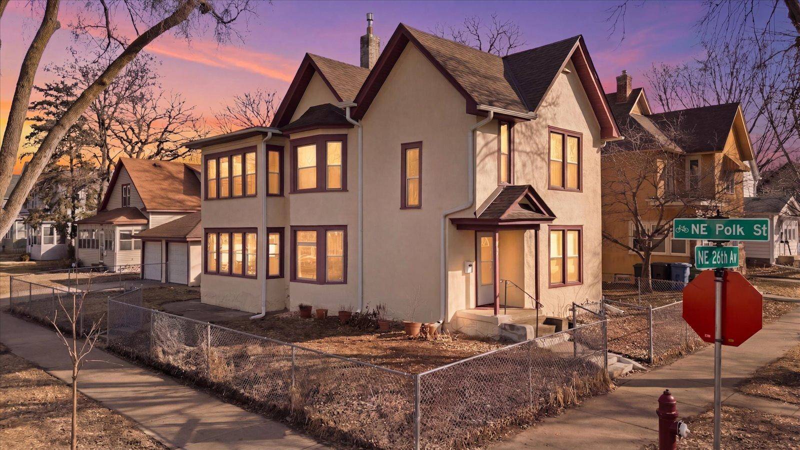1001 26th AVE NE, Minneapolis, MN 55418