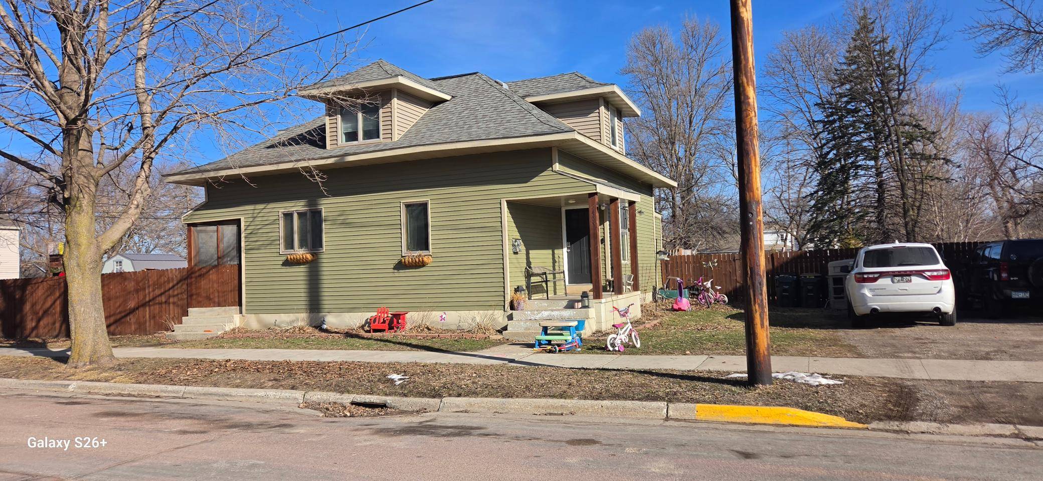405 Hoosac ST E, Waterville, MN 56096