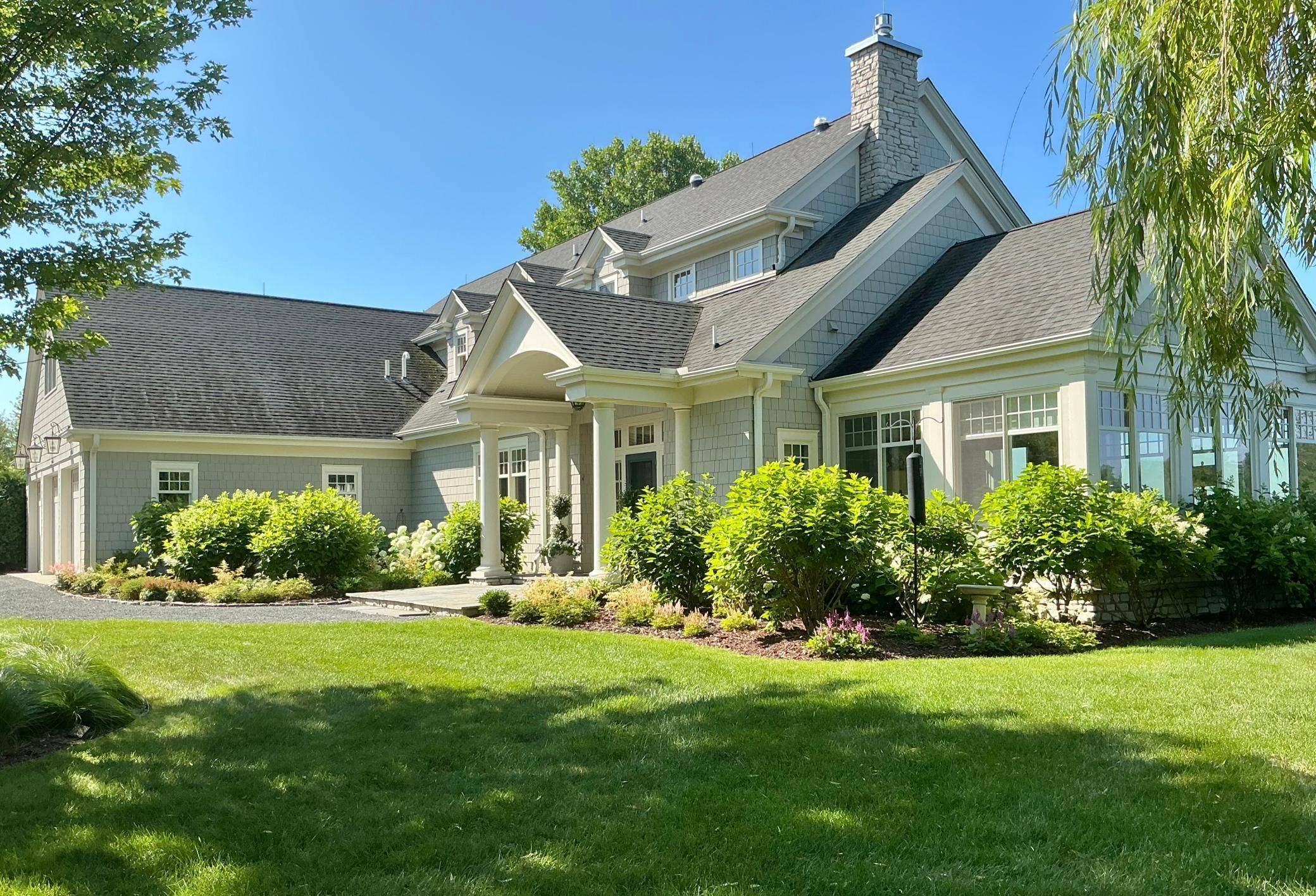 1105 Ferndale RD W, Wayzata, MN 55391