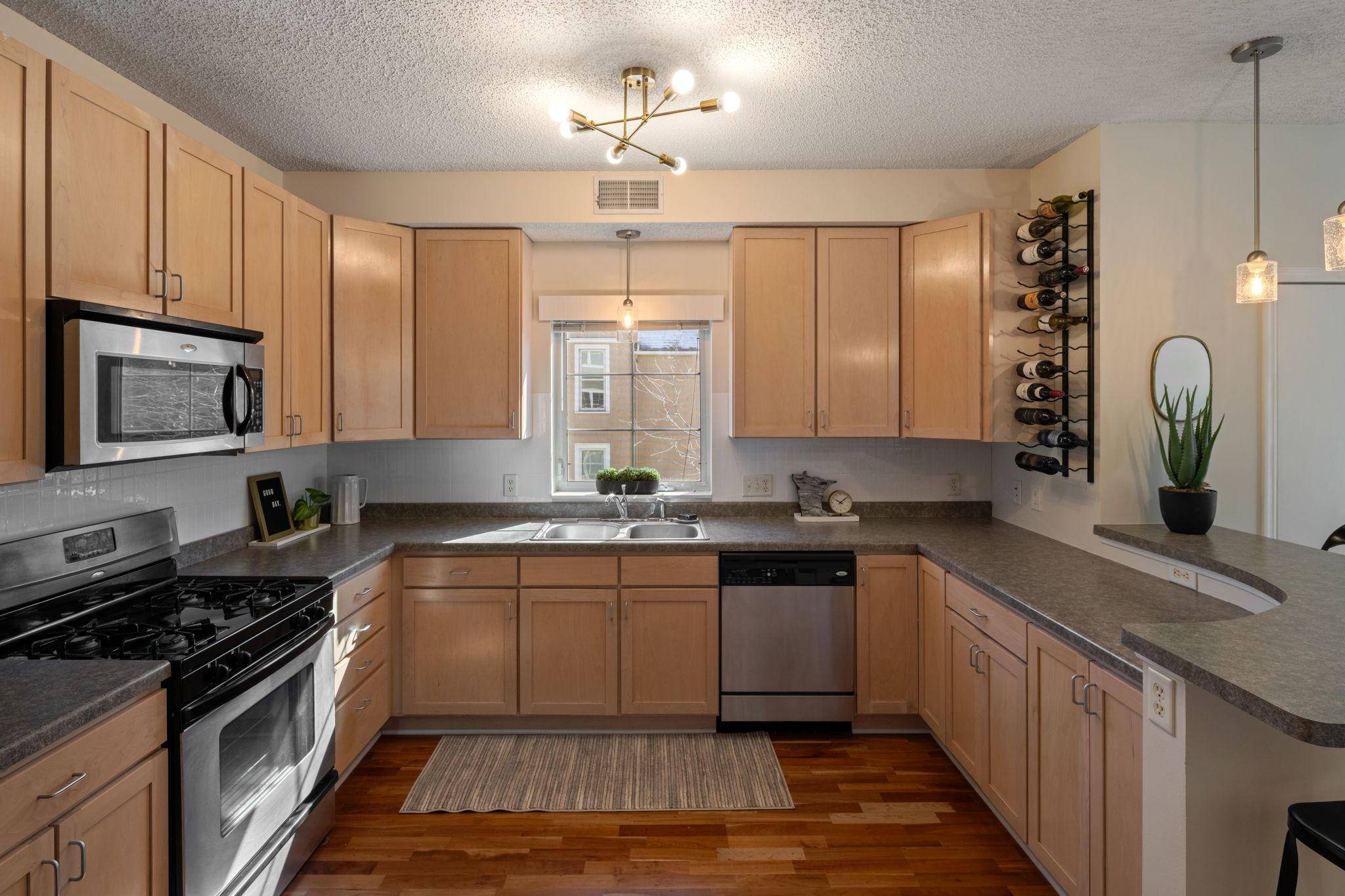 1805 3rd AVE S #201, Minneapolis, MN 55404