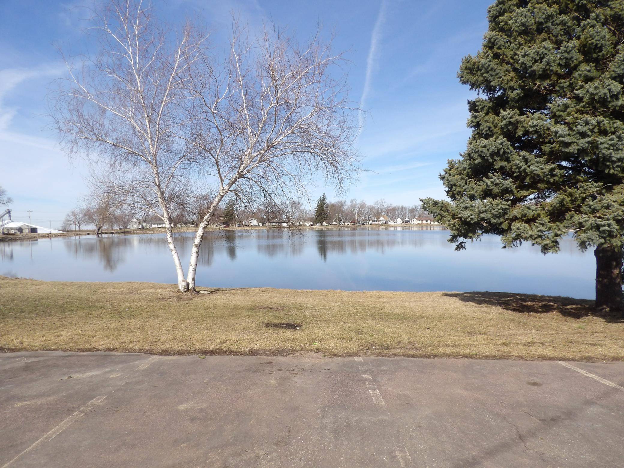 154 N Broadway, Alden, MN 56009