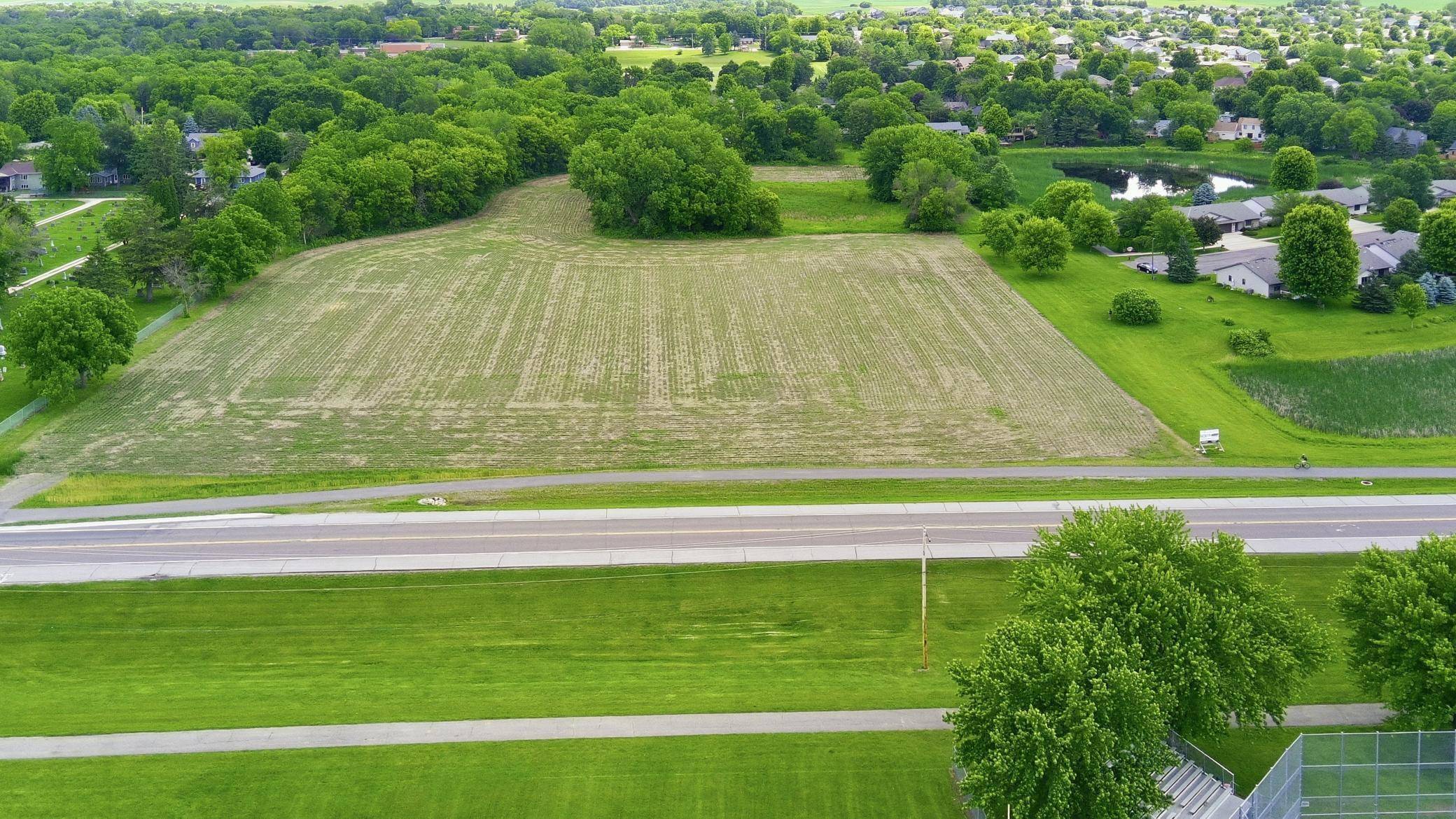 XXXX Division ST S, Northfield, MN 55057