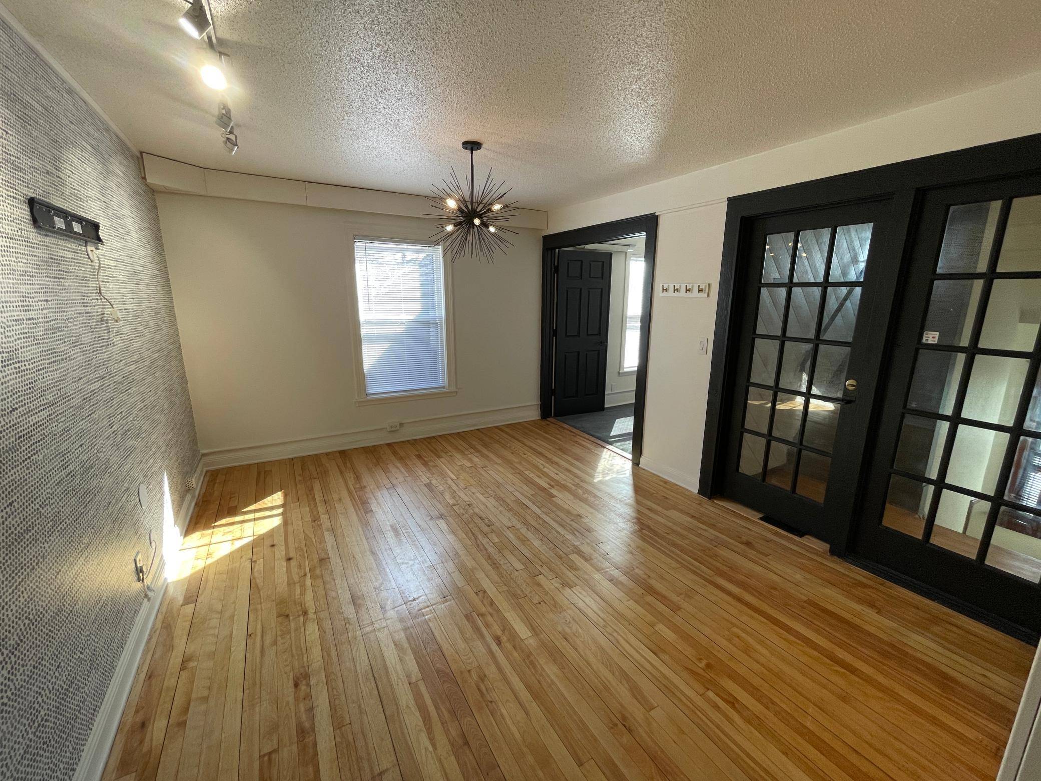 961 Grand AVE, Saint Paul, MN 55105