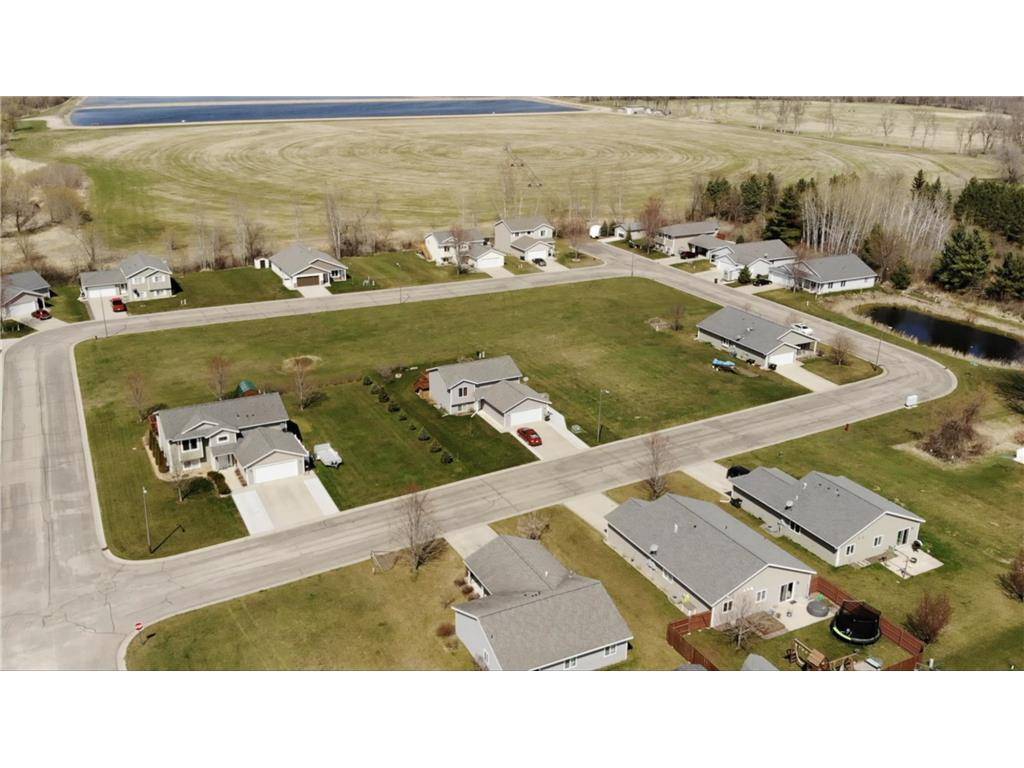 627 Oriole LN, Eden Valley, MN 55329