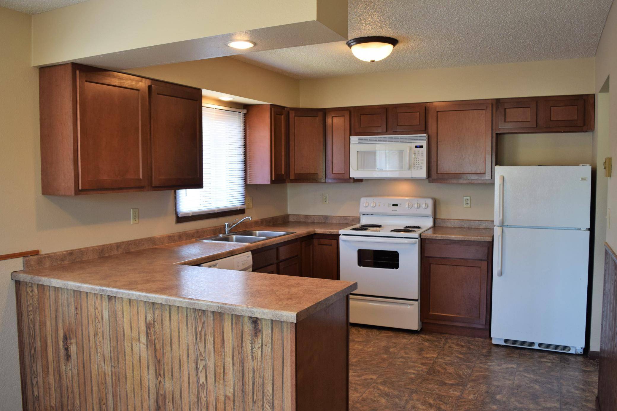 305-307 S 23rd ST S, Fargo, ND 58103
