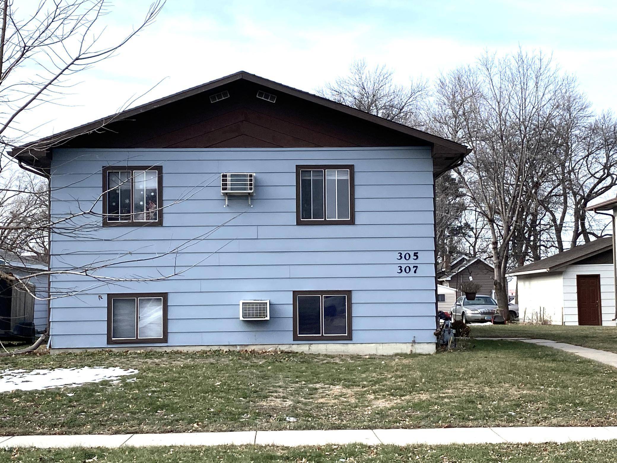 305-307 S 23rd ST S, Fargo, ND 58103
