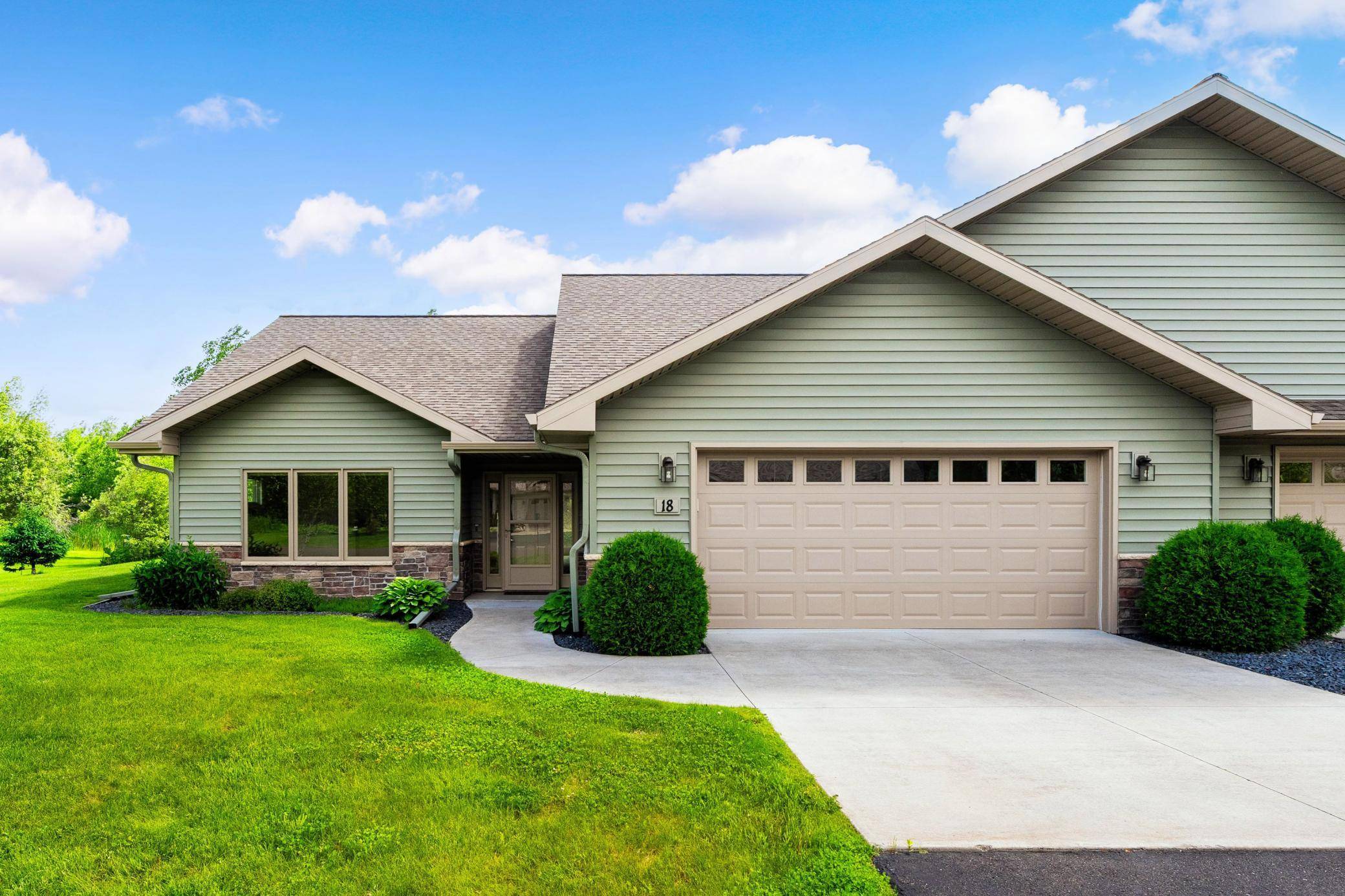 18 Amber LN, Esko, MN 55733