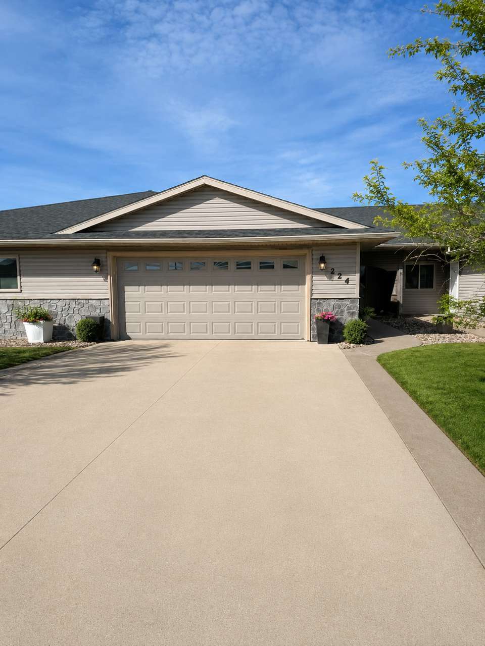 224 25th ST SE, Willmar, MN 56201