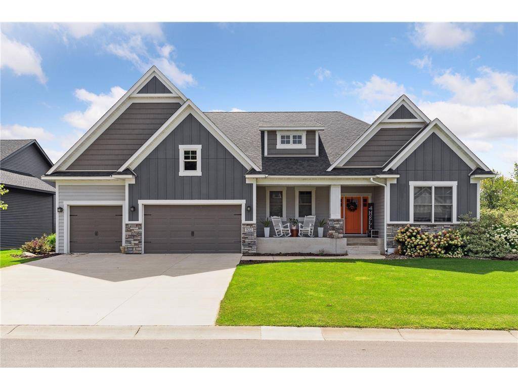 922 Pheasant RUN S, Lino Lakes, MN 55014