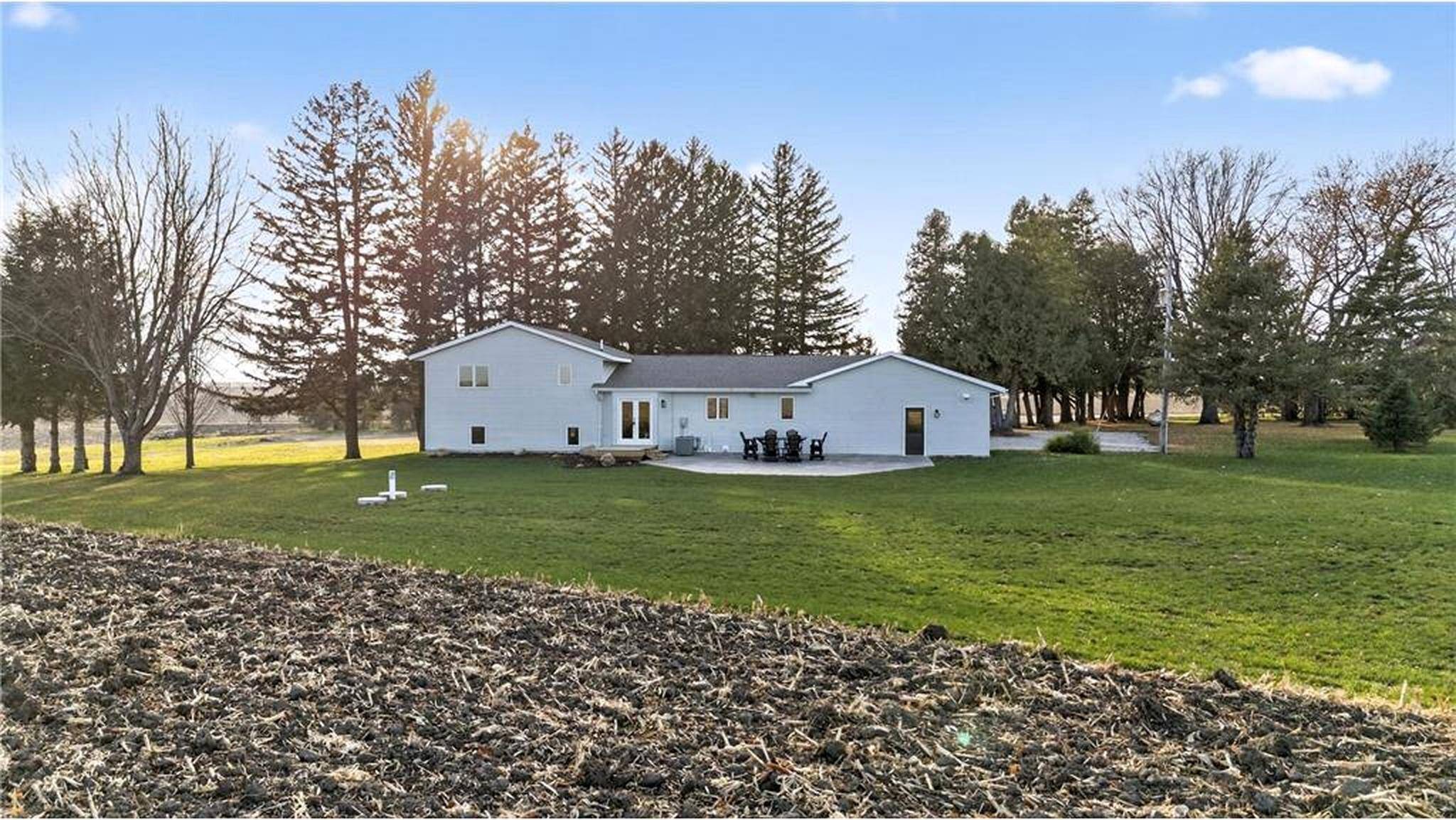 15158 241st AVE, Preston, MN 55965