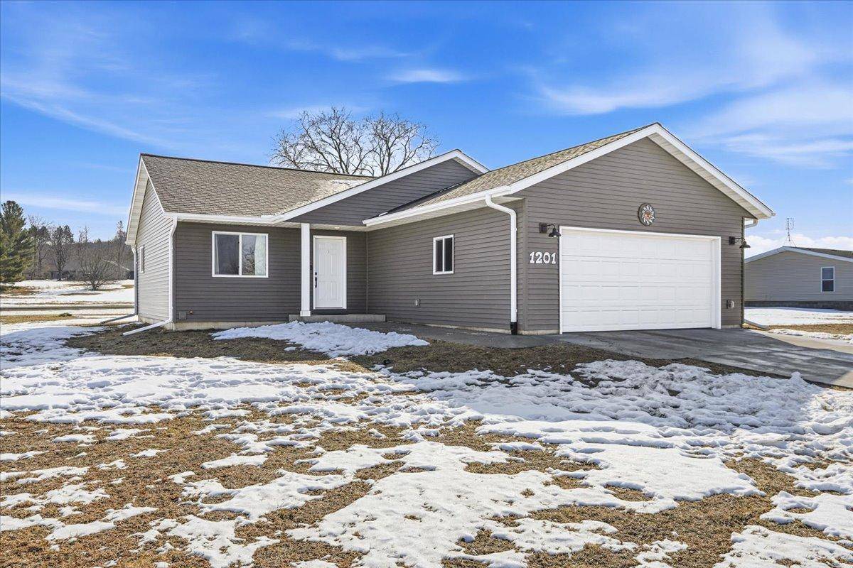 1201 Donald ST, Boyceville, WI 54725