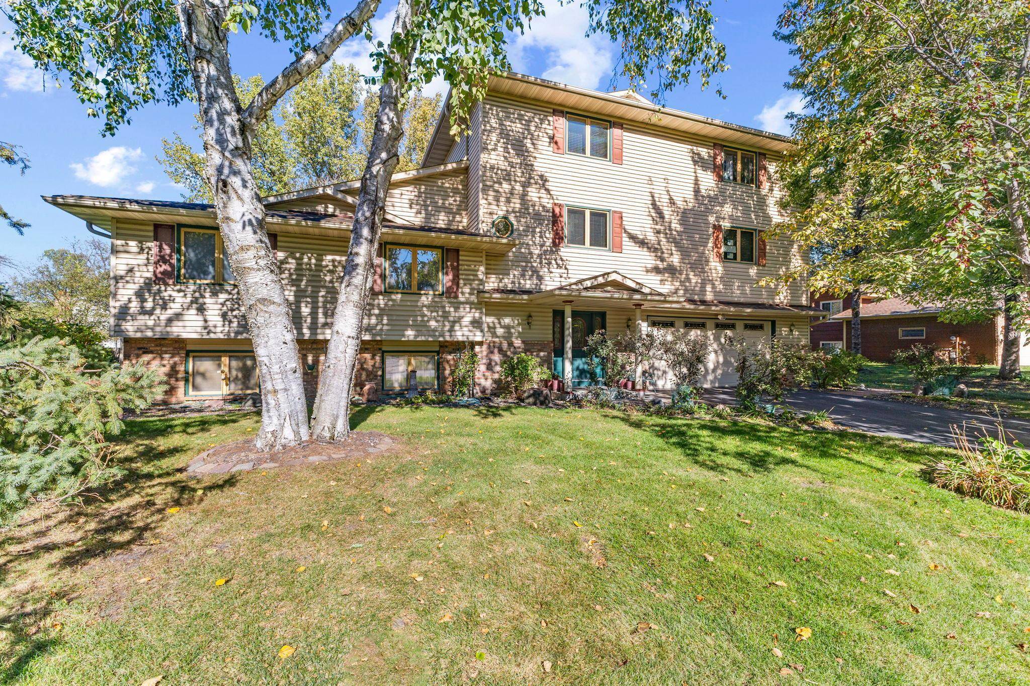 7708 82nd AVE N, Brooklyn Park, MN 55445
