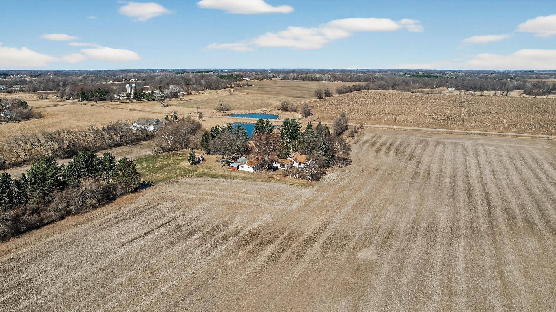 2270 397th AVE, Stanchfield, MN 55080