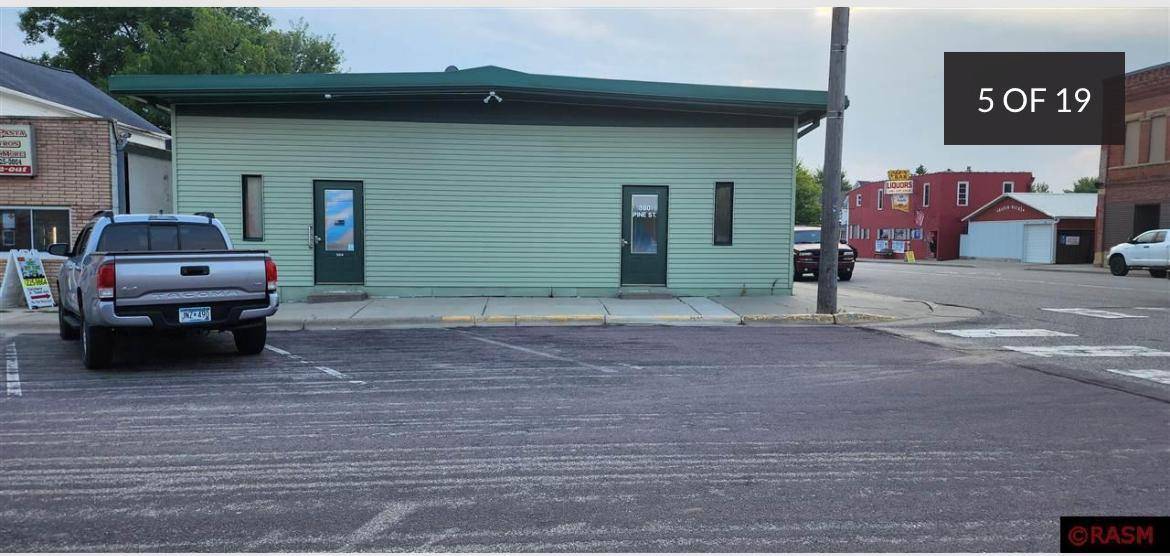 633 N 3rd ST, Nicollet, MN 56074